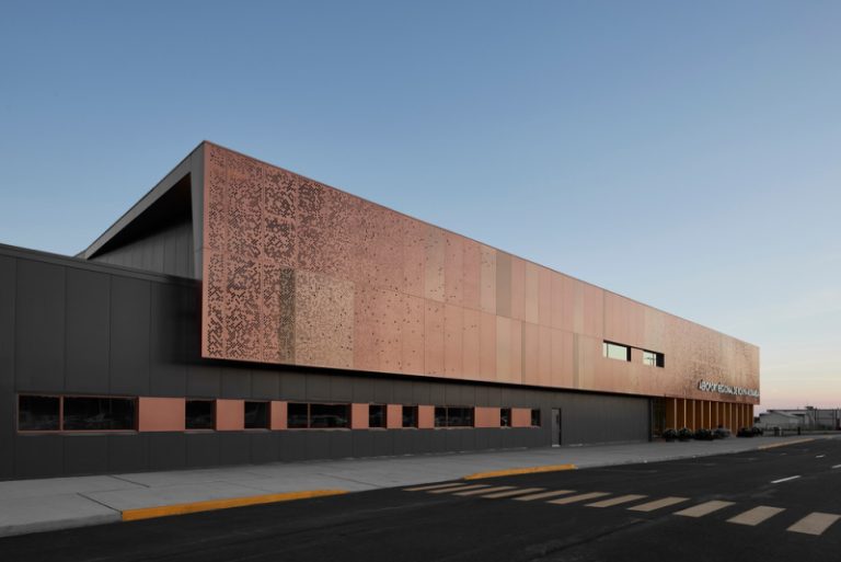 RouynNoranda Airport Building